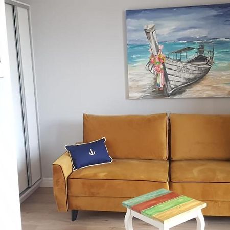 Uroczy Apartament Happy 01 Z Widokowym Tarasen Na Dachu - Tuz Przy Plazy !!! นีคอร์เซ ภายนอก รูปภาพ